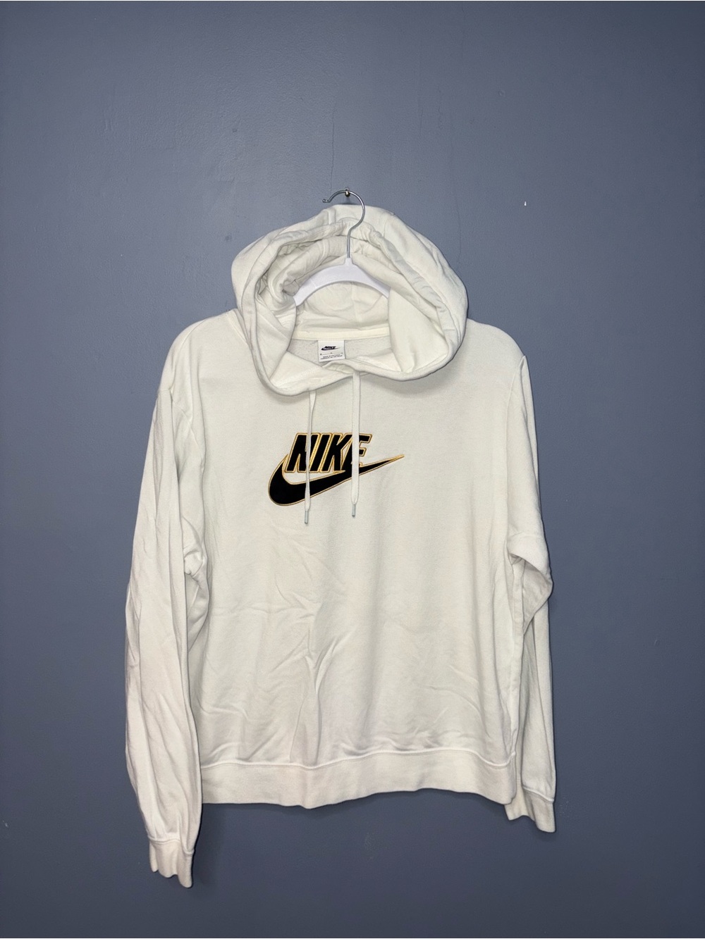 Nike | White Hoodie | Size Medium